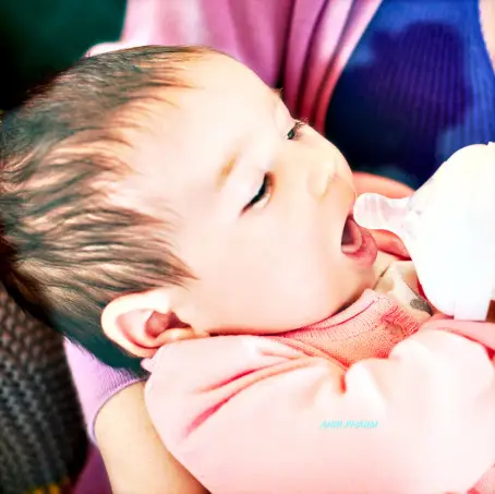 БУТЫЛОЧКА PHILIPS AVENT NATURAL 260 мл SCF033/17