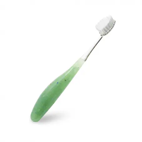 Зубная щетка RADIUS™ Sourse (Сорс) супер мягкая, переработанный ПВХ пластик