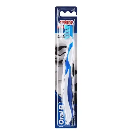 Зубная щетка Oral-B Junior 6-12 лет мягкая