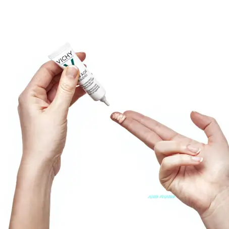 VICHY СЛОУ ЭЙДЖ СР-ВО УКРЕПЛ. д/ухода за кожей вокруг глаз п/призн. старен. на всех стад. форм. 15 мл