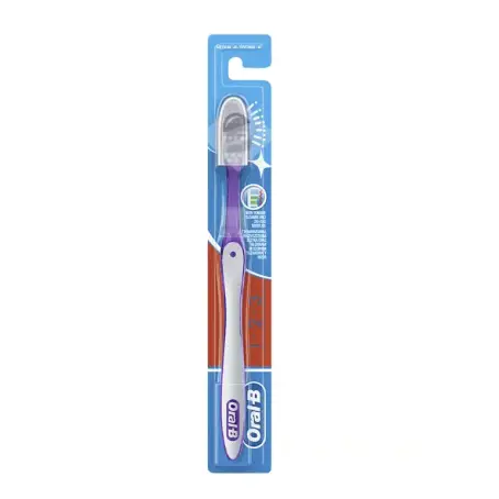 Зубная щетка Oral-B 123 Чистота Свежесть 40 средняя код 11083, 1 шт
